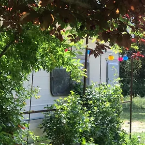  Camping Caravane chez Philippe &Myriam climatisée &Jacuzzi&piscine
