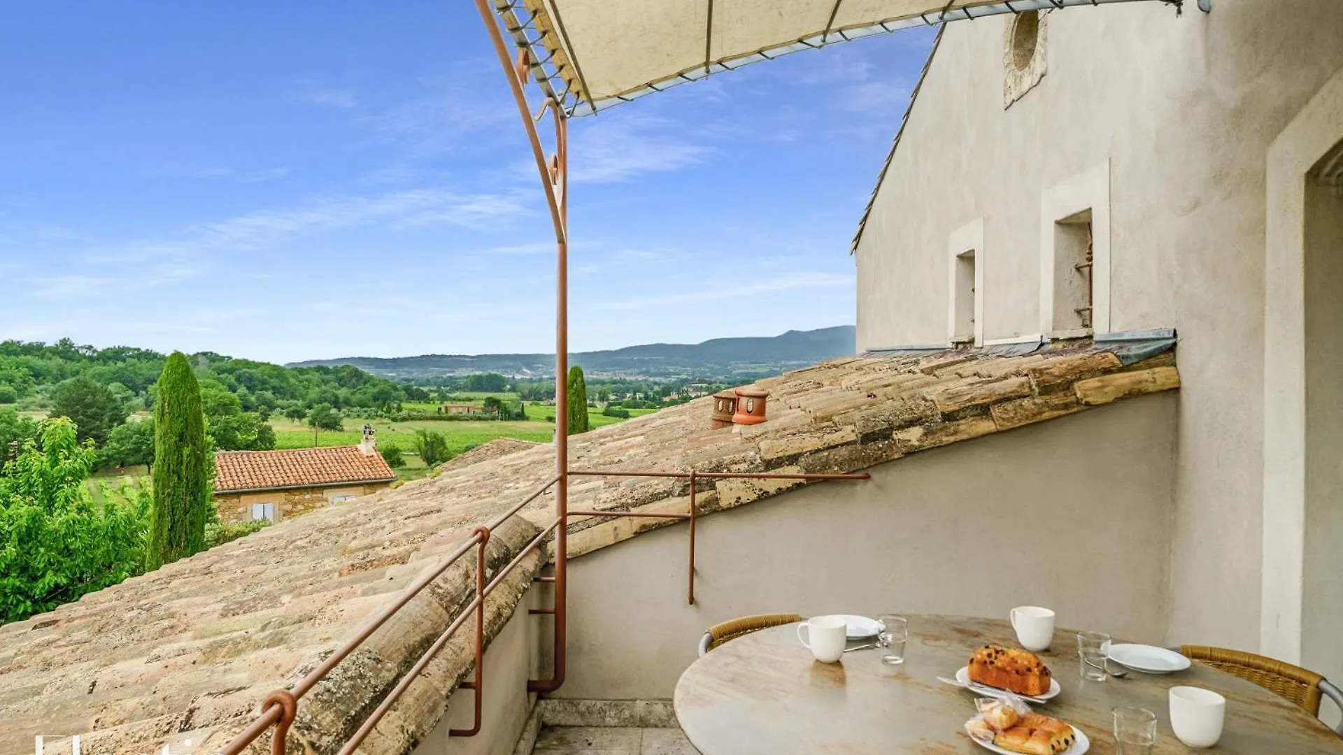 Residence Les Petitons Oppede 0*,  France